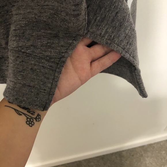 Pink Quarter-Zip - Small Gray White 💜 - Picture 5 of 6